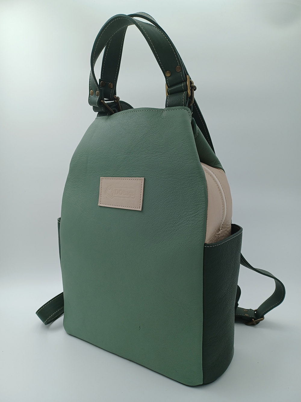 Praktisch rugtasje in drie kleuren