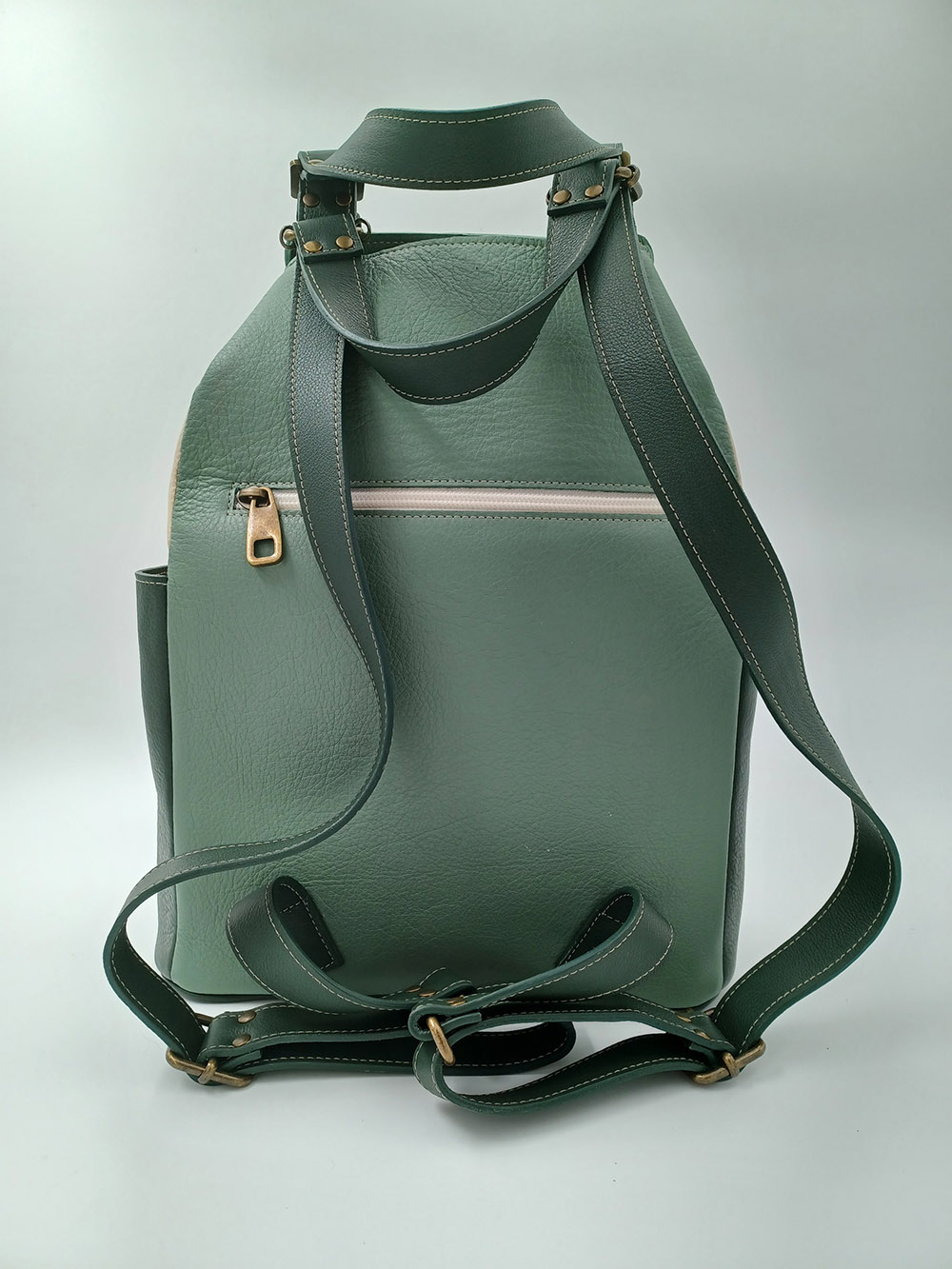 Praktisch rugtasje in drie kleuren - Afbeelding 7