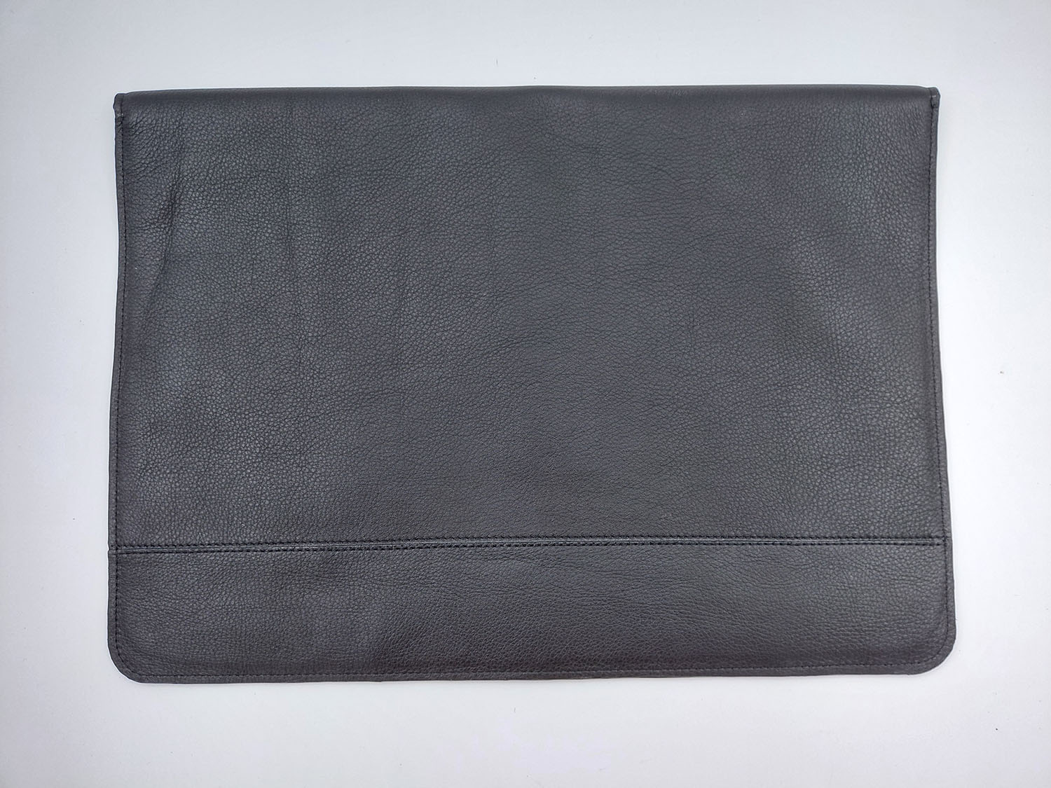 Zwarte laptophoes in de vorm van een envelop - Afbeelding 3